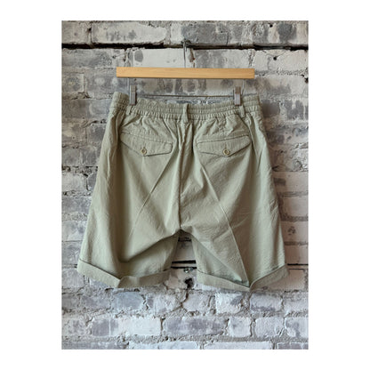 Men's seersucker Bermuda shorts in sand color, casual fit, made by brand 04651/.