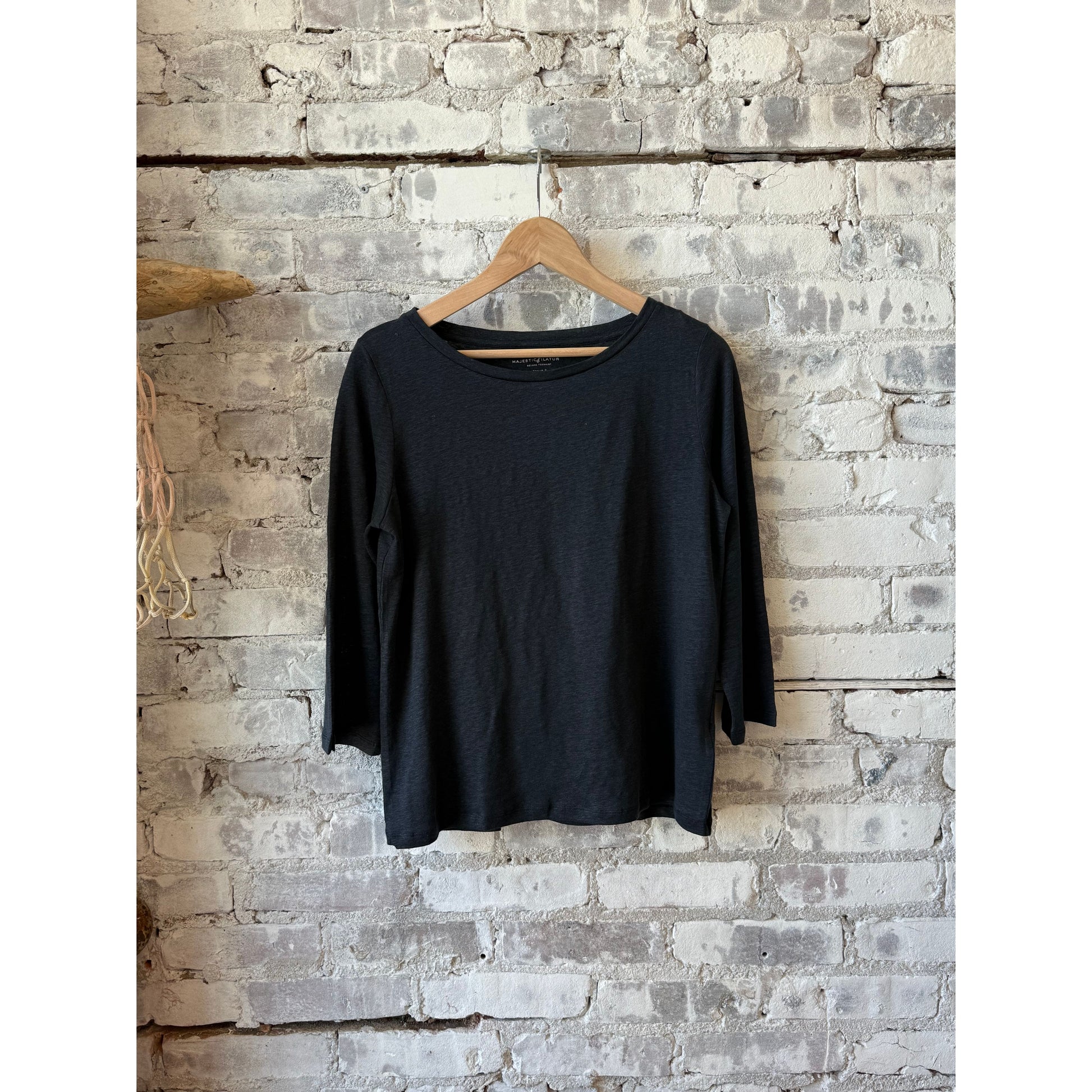 Women’s marine stretch linen 3/4 sleeve boatneck top by Majestic Filatures, semi-relaxed fit in a stylish boatneck design.