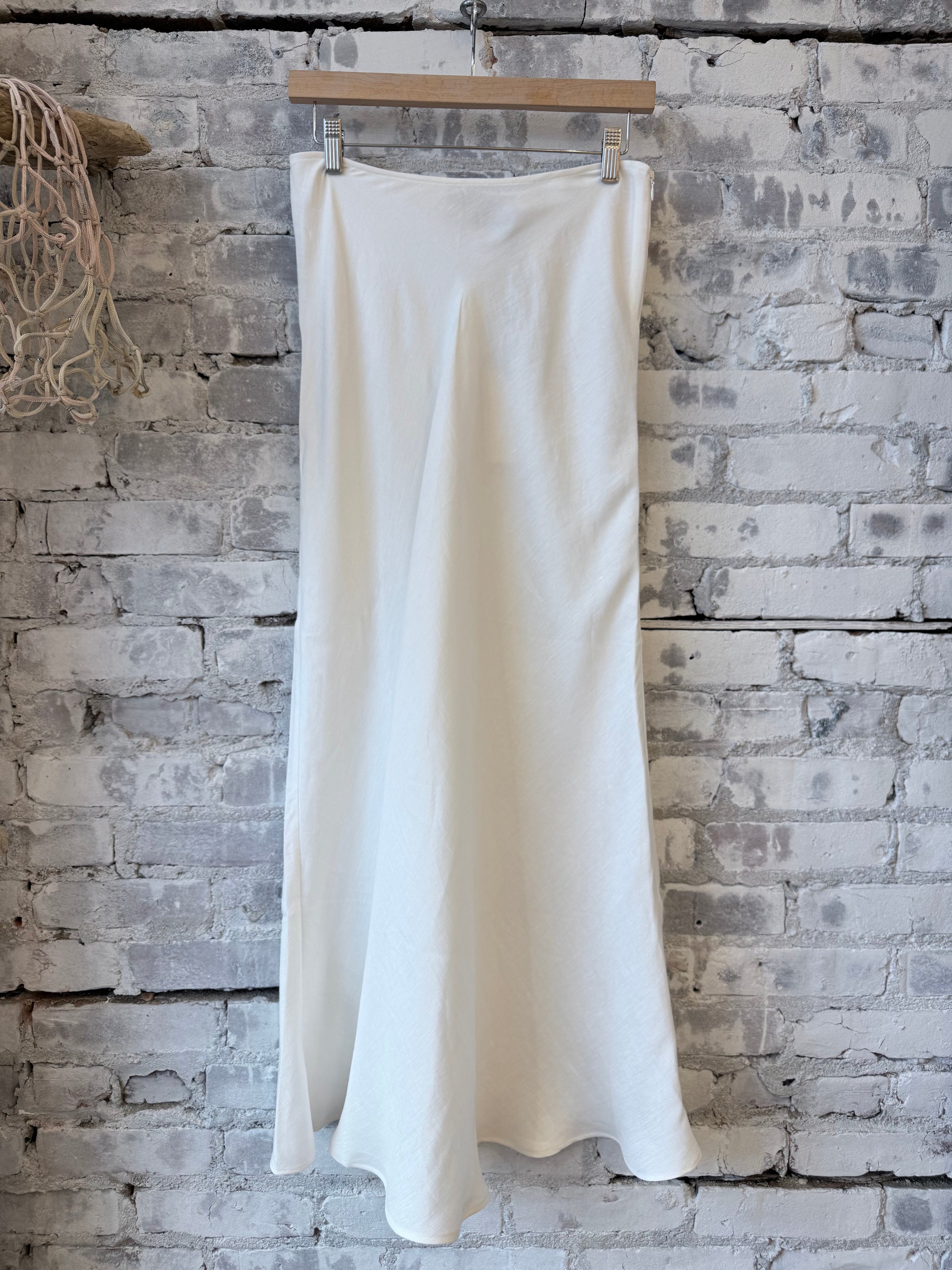 Greek Linen Skirt - White - DUNE + SALT