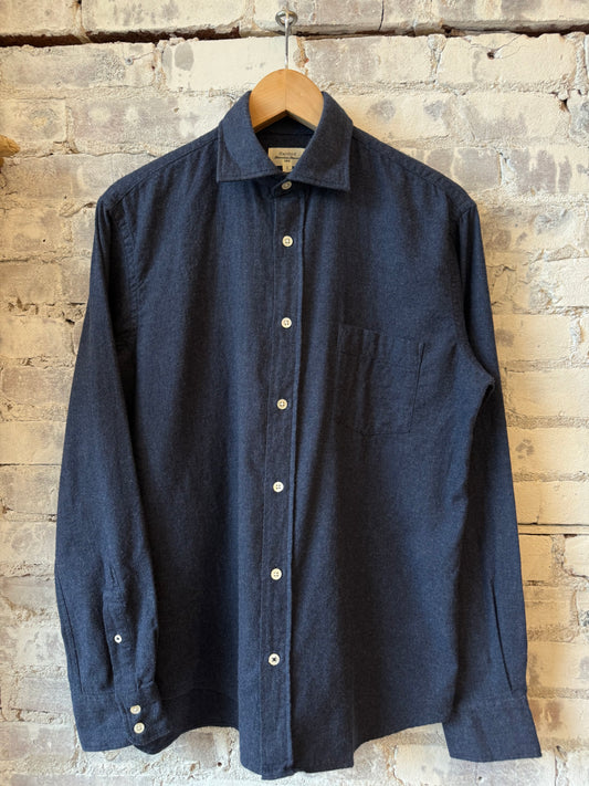Hartford Men's Paul Woven Shirt in navy, showing a close-up of the textured woven fabric and collar detail.