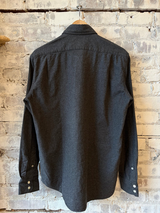 Hartford Men's Paul Woven Shirt in charcoal color, showing a casual woven shirt with collar and button details.