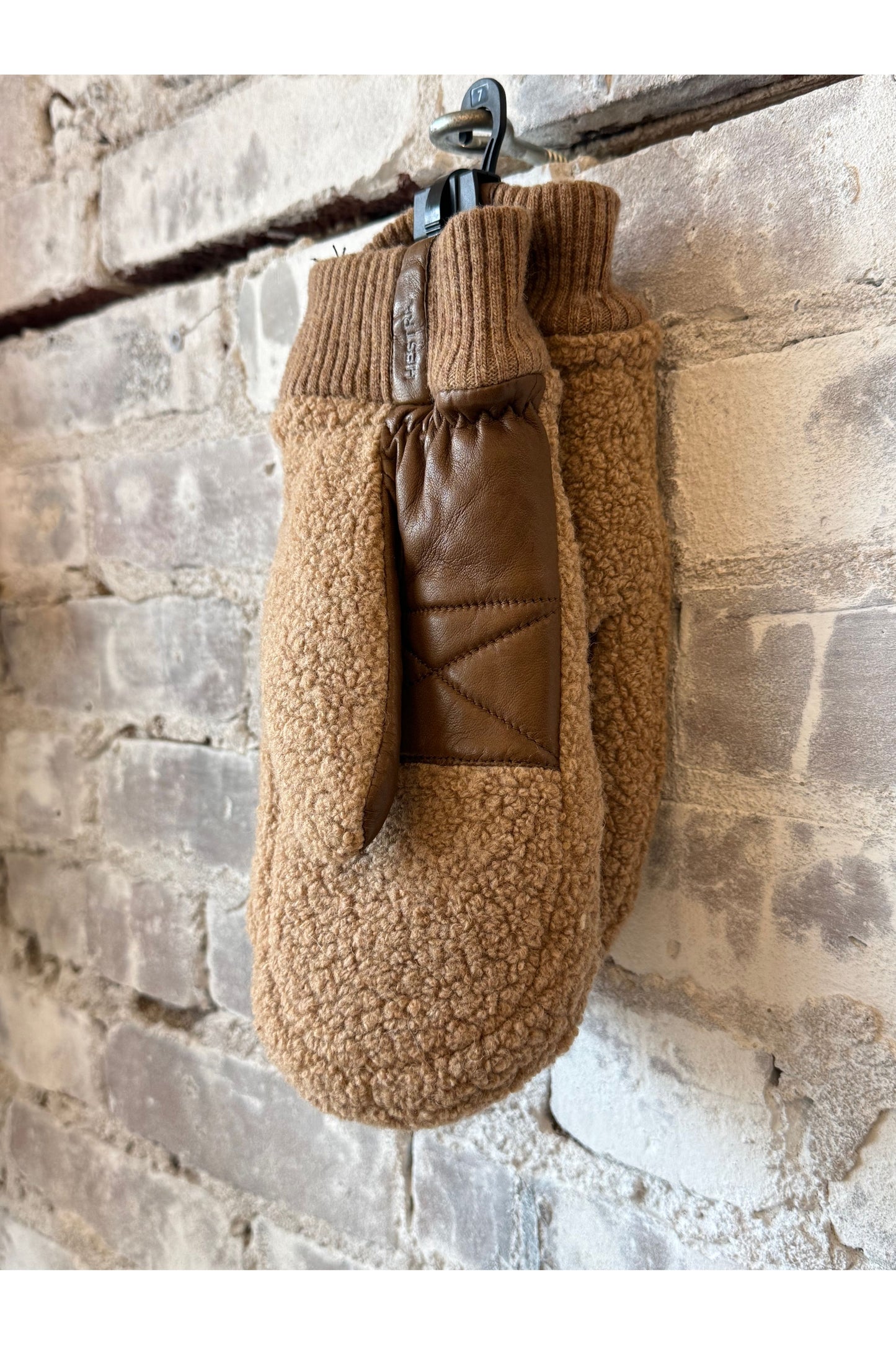 Emilia Wool Mitten - Camel/Light Brown