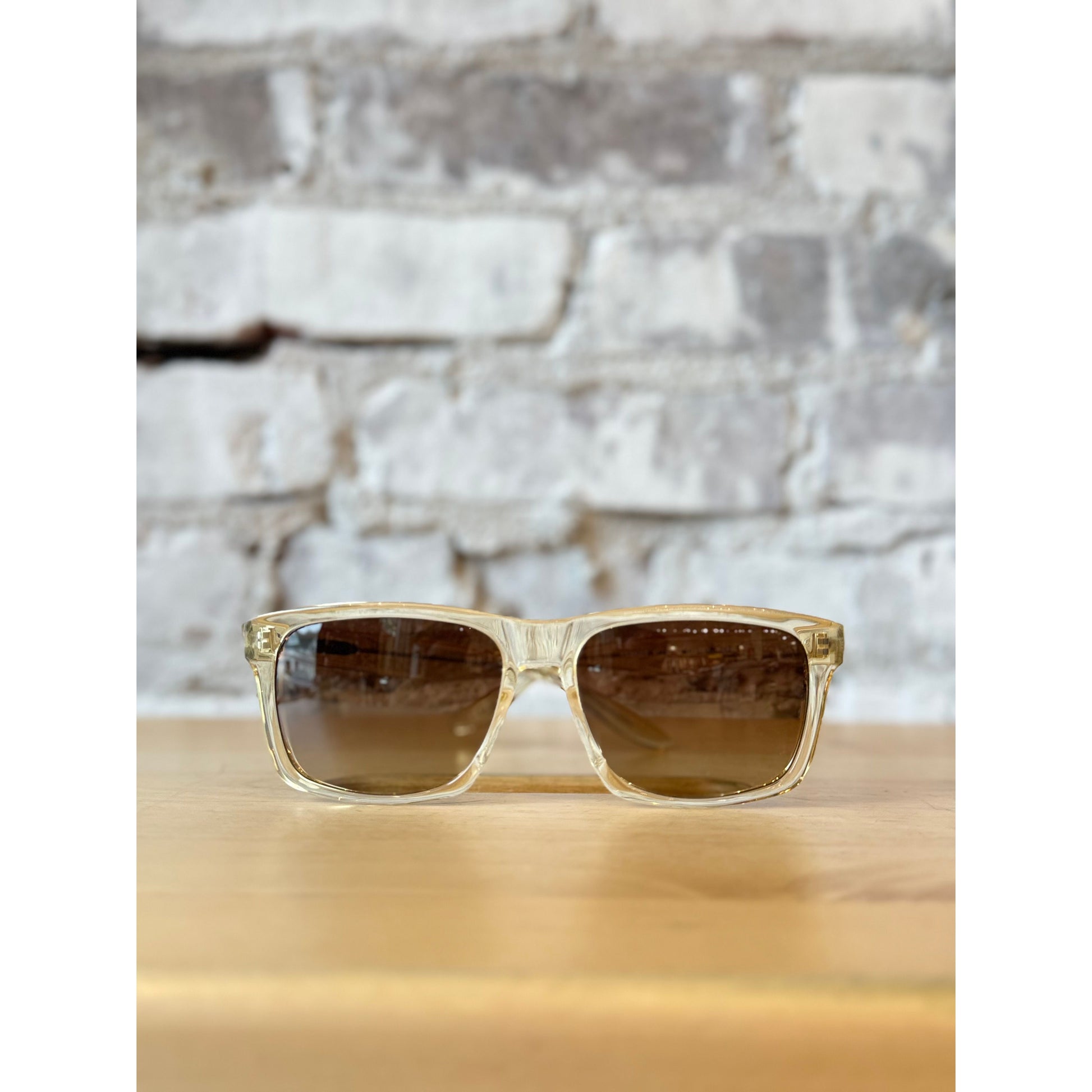 Walker Sunglasses - Champagne / Old English Polarized - DUNE + SALT