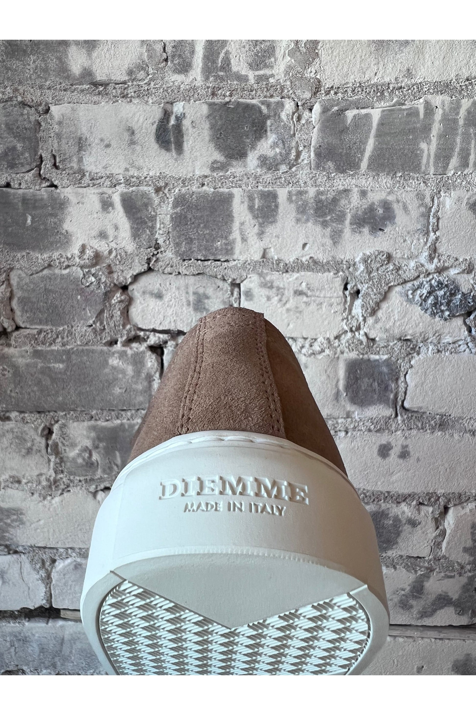 Loria Suede Low Sneaker - Taupe - DUNE + SALT