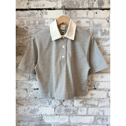 Women's cropped rugby shirt in light grey melange by Closed, featuring a classic rugby style and relaxed fit.