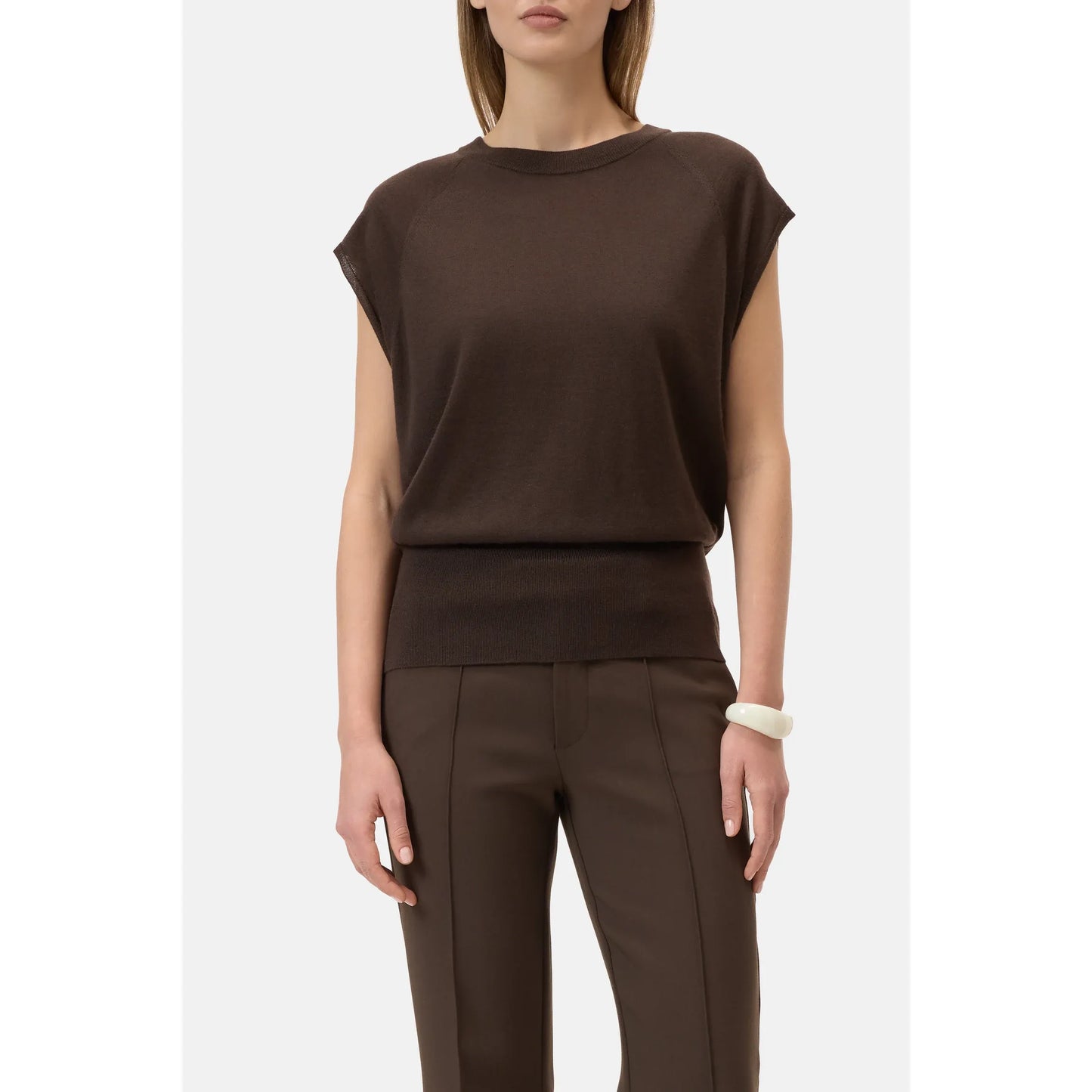 Sleeveless Cashmere/Silk Crewneck Jumper - Maple Brown - DUNE + SALT