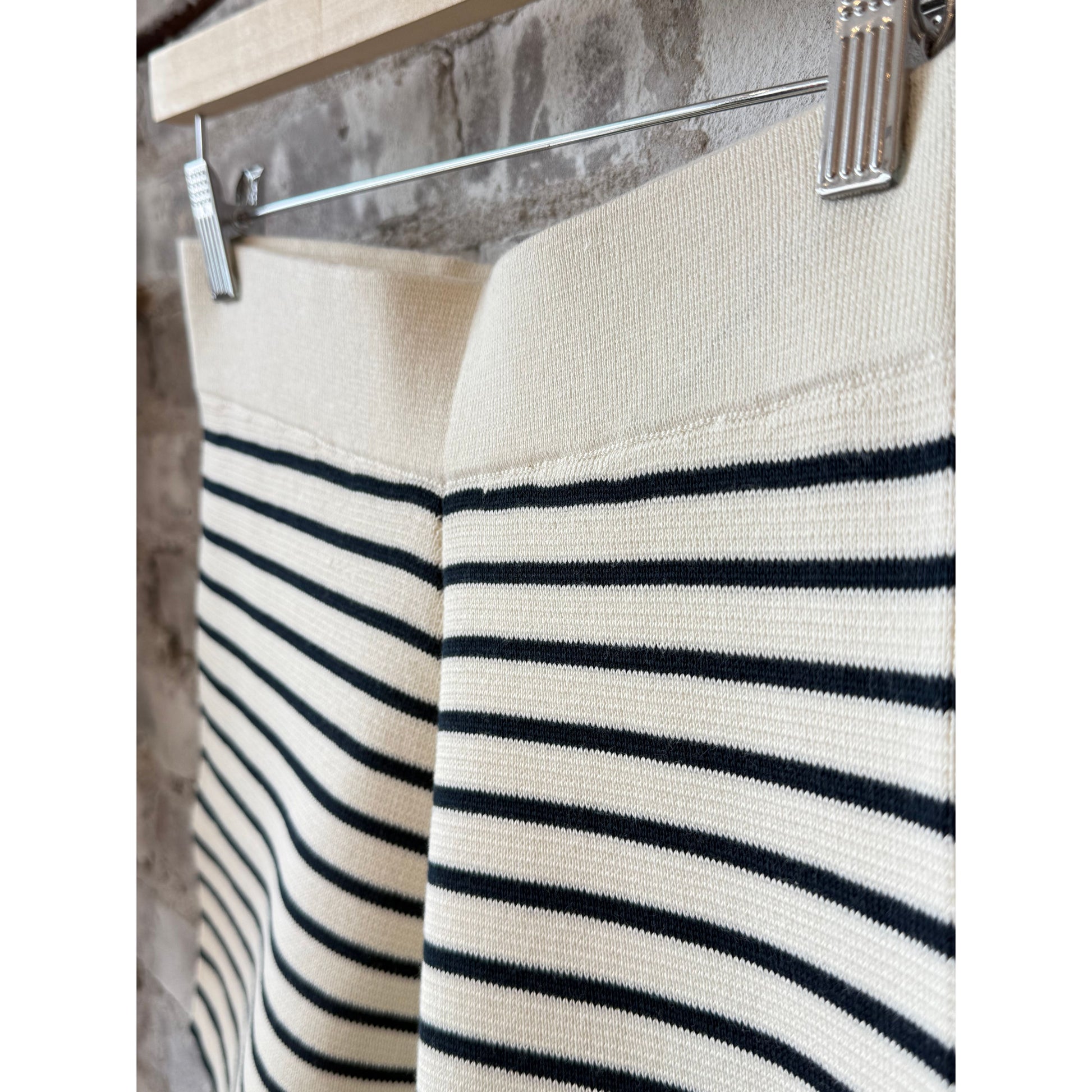 Lea Stripe Short - Ivory/Navy - DUNE + SALT