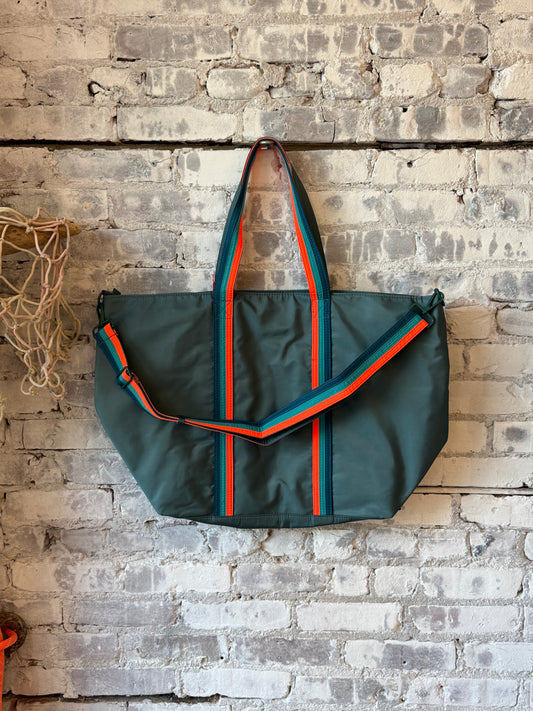 Bon Bag Beach Tote with Rainbow Details - Camo Green