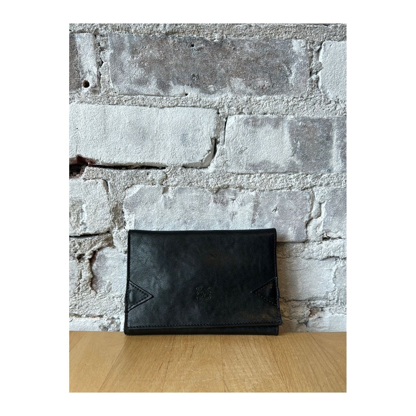 Tri-Fold Wallet in Vintage Leather - Black - DUNE + SALT