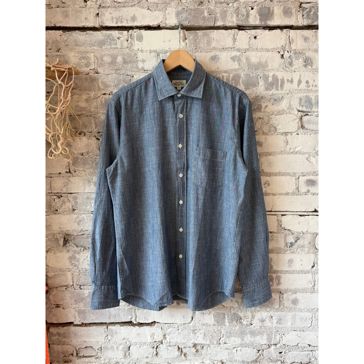 Men's Paul Woven Shirt in Light Indigo by Hartford Men's, featuring a relaxed fit and textured woven fabric.