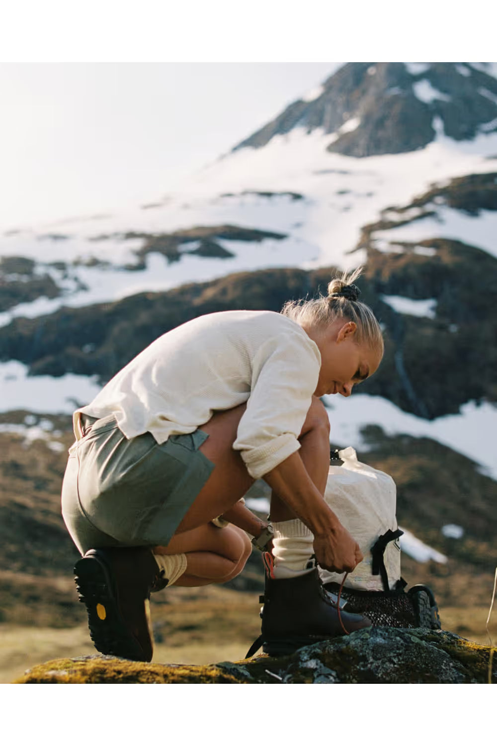Women's 5incher Field Shorts - Off-White/Stormy Blue - DUNE + SALT