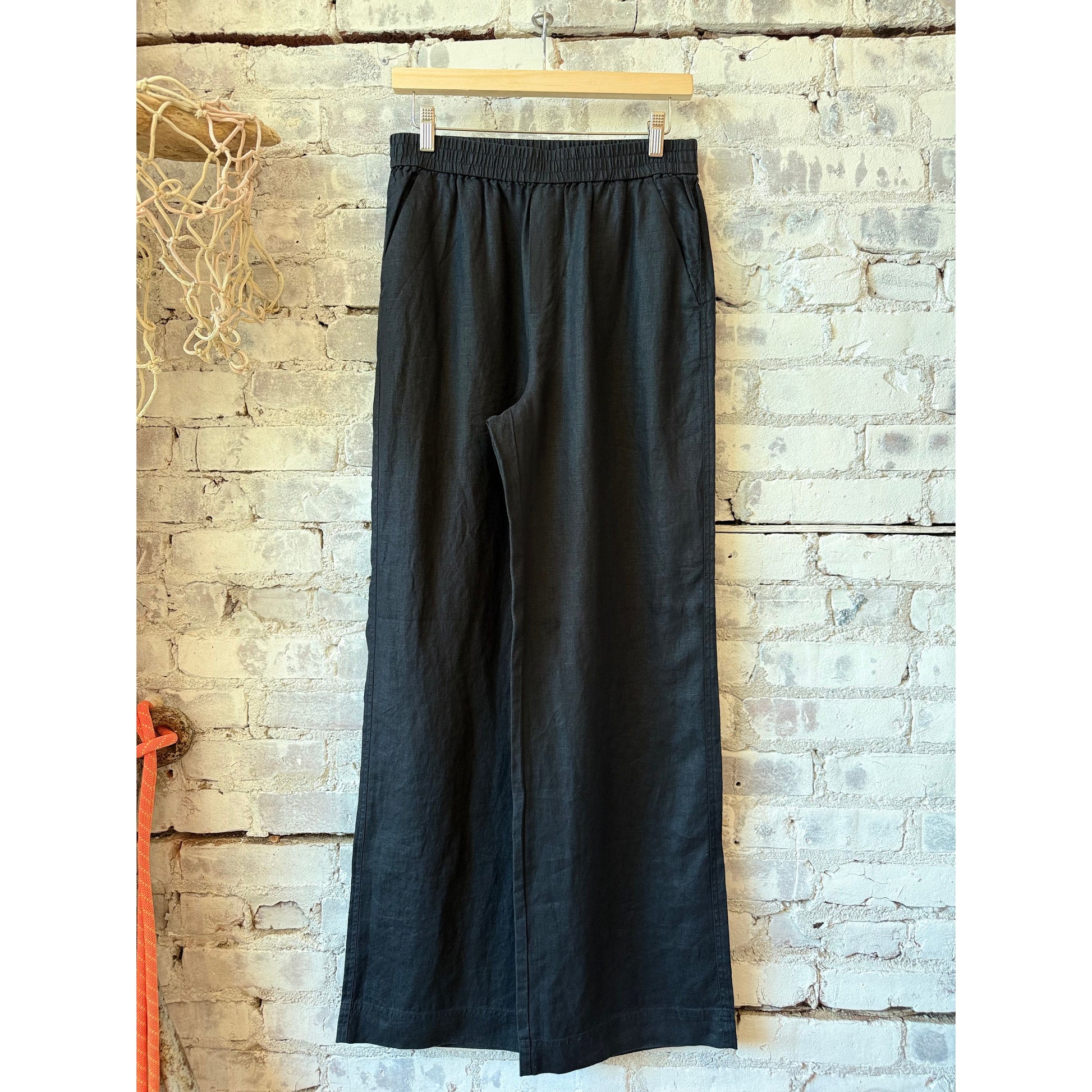 Women's Winona Wide Linen Pants in black by Closed Women's, featuring a relaxed fit and comfortable linen fabric.