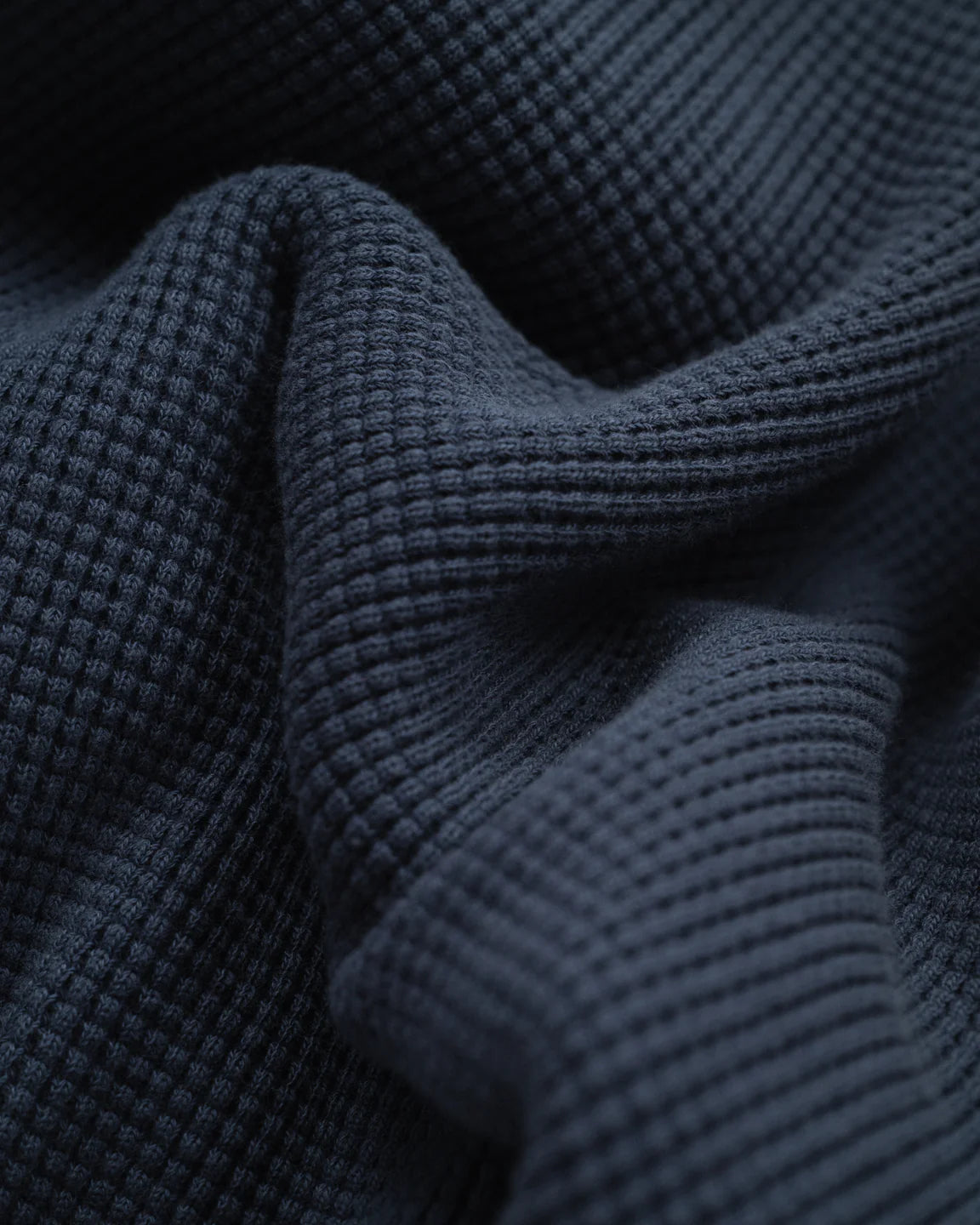 Gradient Logo Thermal - Blackberry - DUNE + SALT