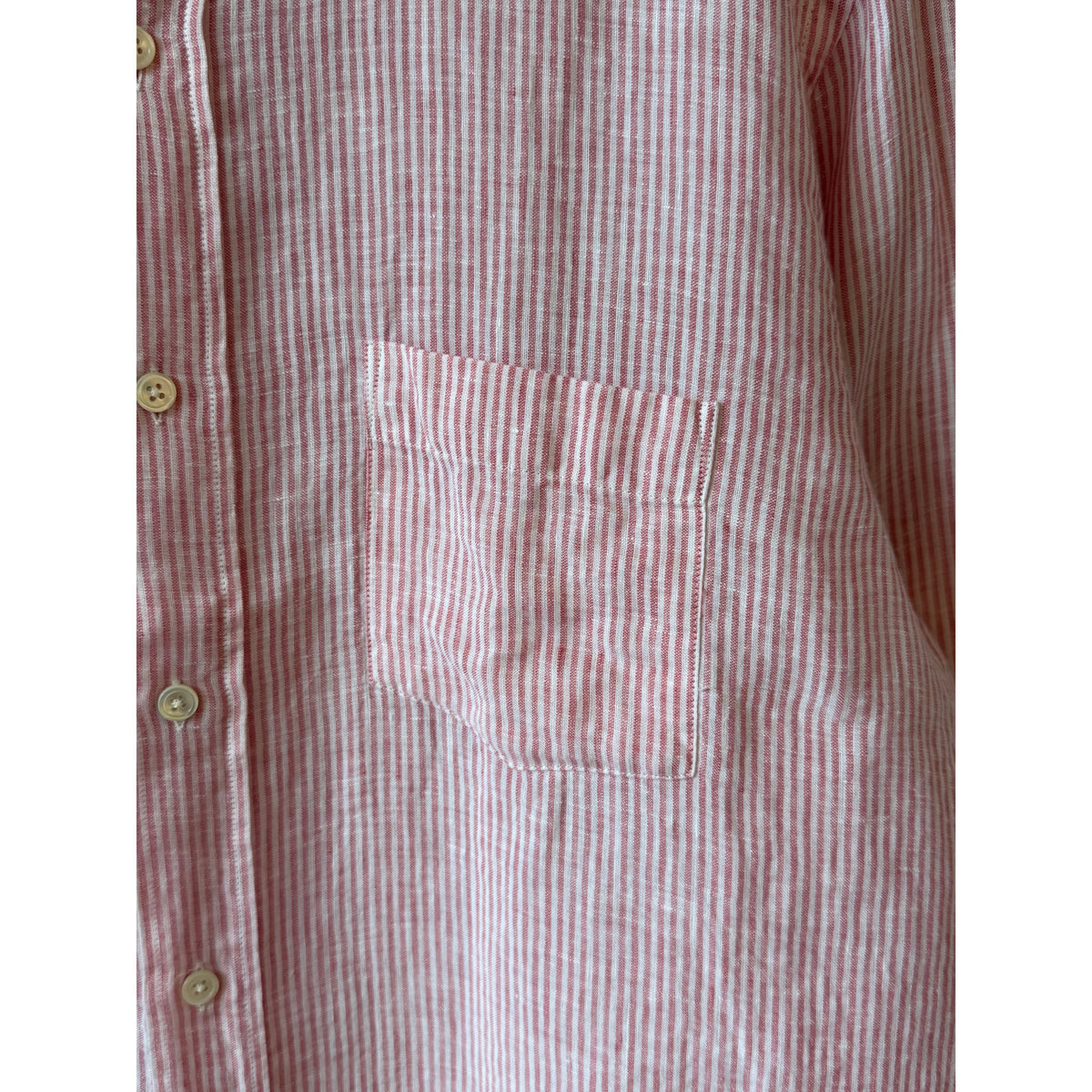 Men's Paul Woven Shirt by Hartford Men's in pink and white, showing the stylish woven fabric and collar detail.