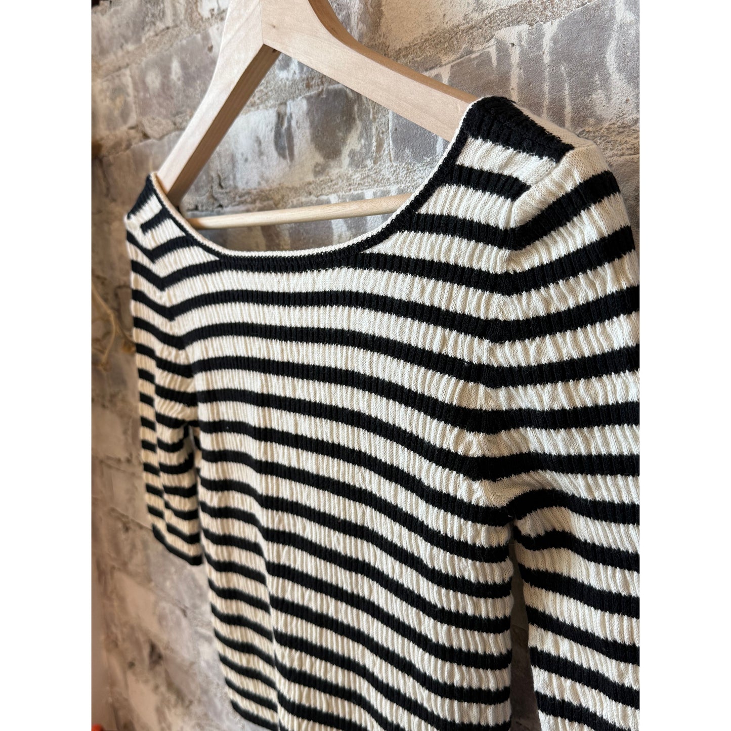ELEVEN SIX Nena Stripe Top - Ivory/Black Stripe Black