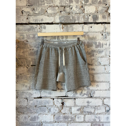 Men's Kepani Raffy fleece sweat shorts in light gray, featuring a comfortable elastic waistband and casual fit.