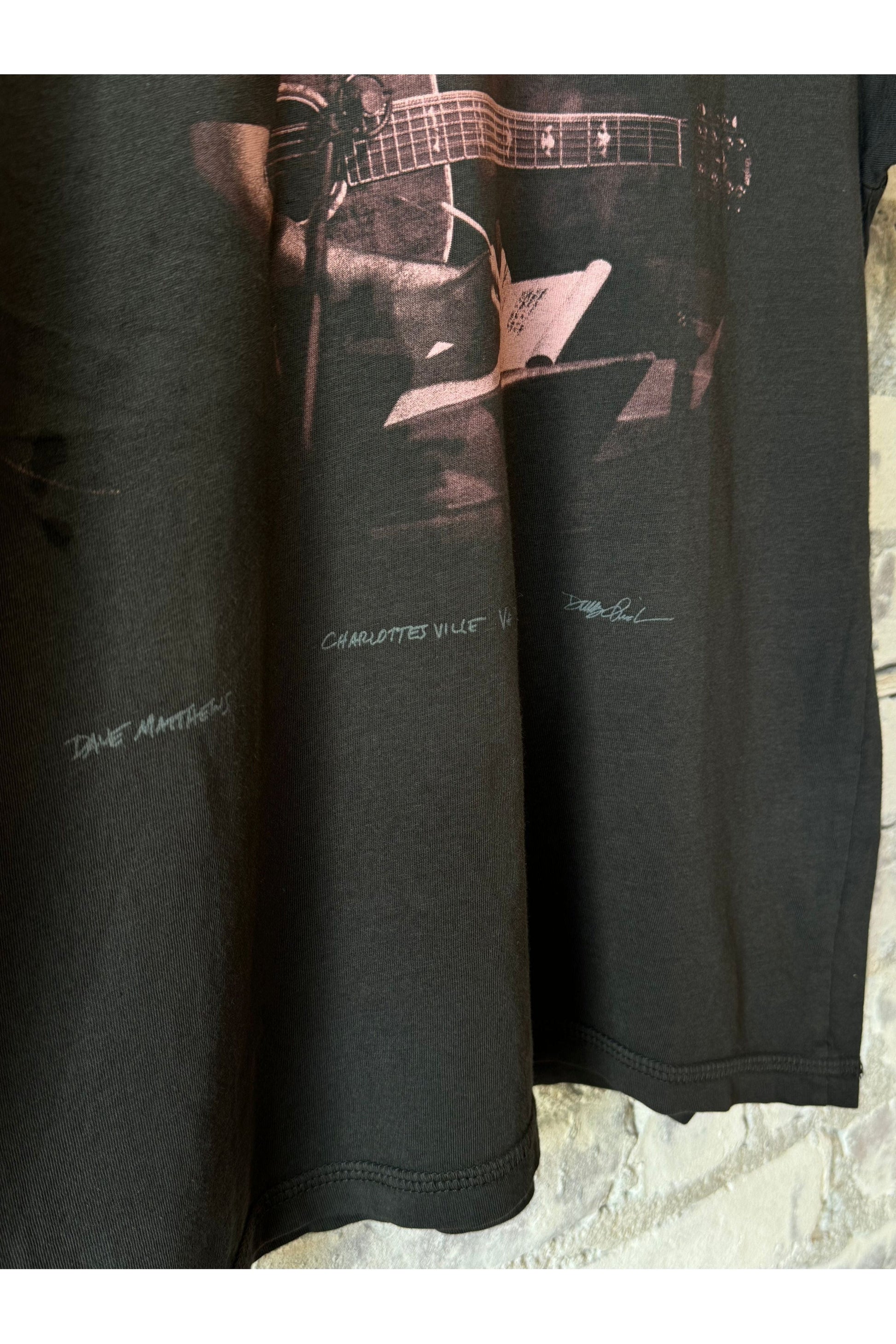 "Dave Matthews Rose" Women's Tee - Faded Black - DUNE + SALT
