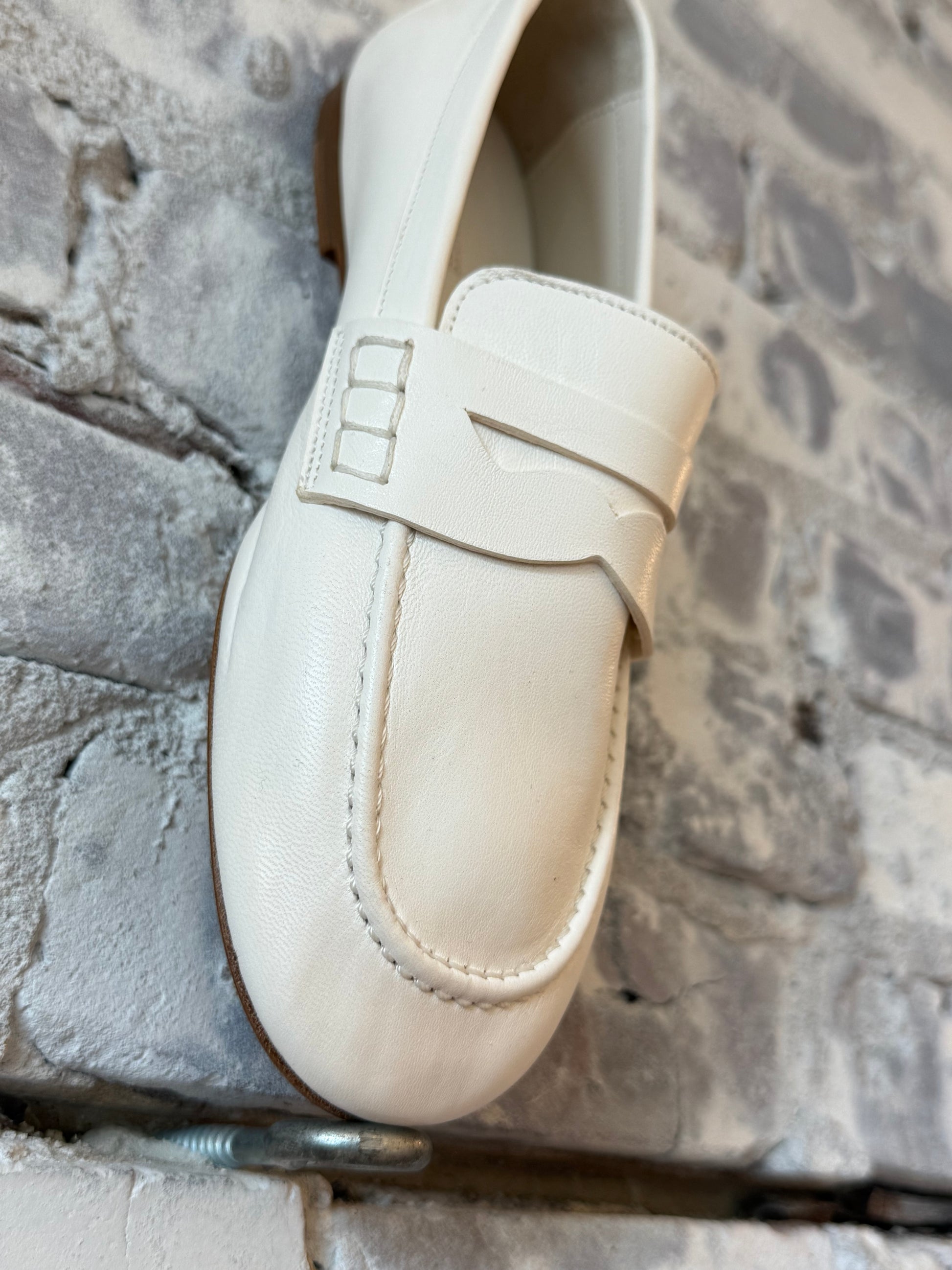 Women's Dear Frances Balla Loafer in chalk leather, stylish slip-on shoe with sleek design and comfortable fit.