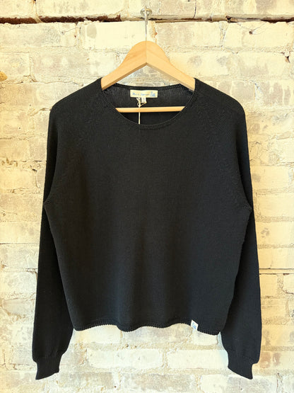 Lightweight Cotton-Cashmere Raglan Sweater - Deep Black - DUNE + SALT