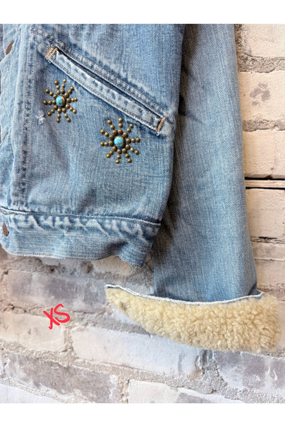 RTU1972 CALKID TURQ HOMESTUD AMERICANA SHERPA JKT - Vintage Patina - DUNE + SALT