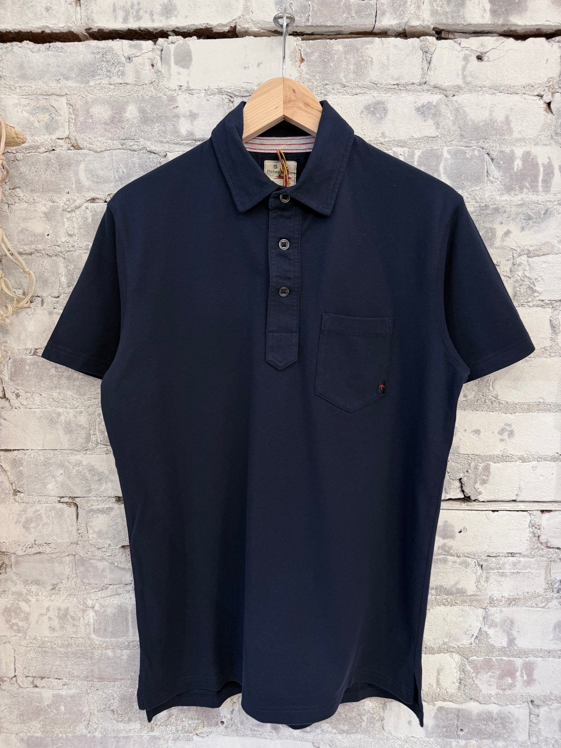 Pique Slot Polo - Navy - DUNE + SALT
