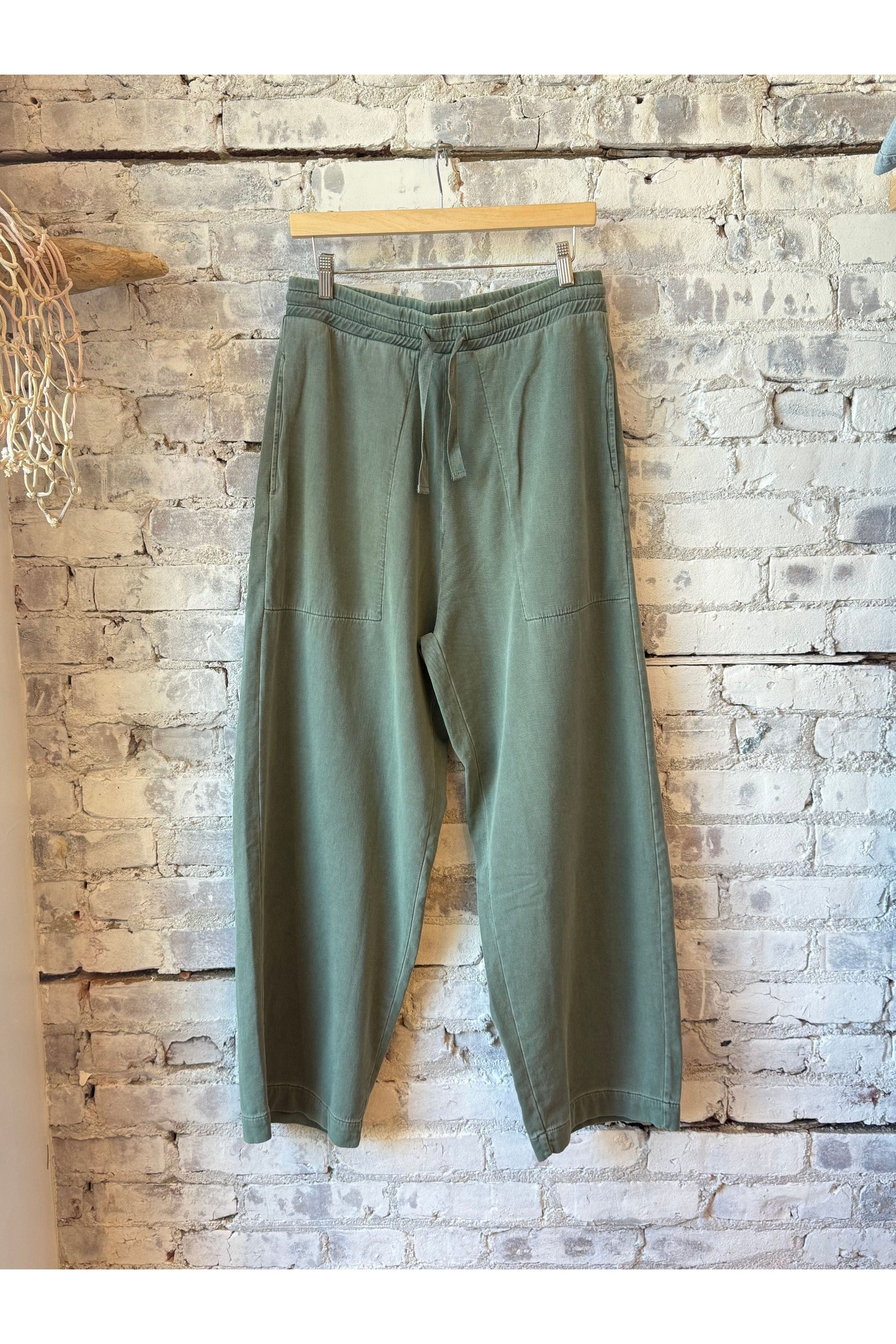 Reformer Twill Jersey Pants - Forest Green - DUNE + SALT