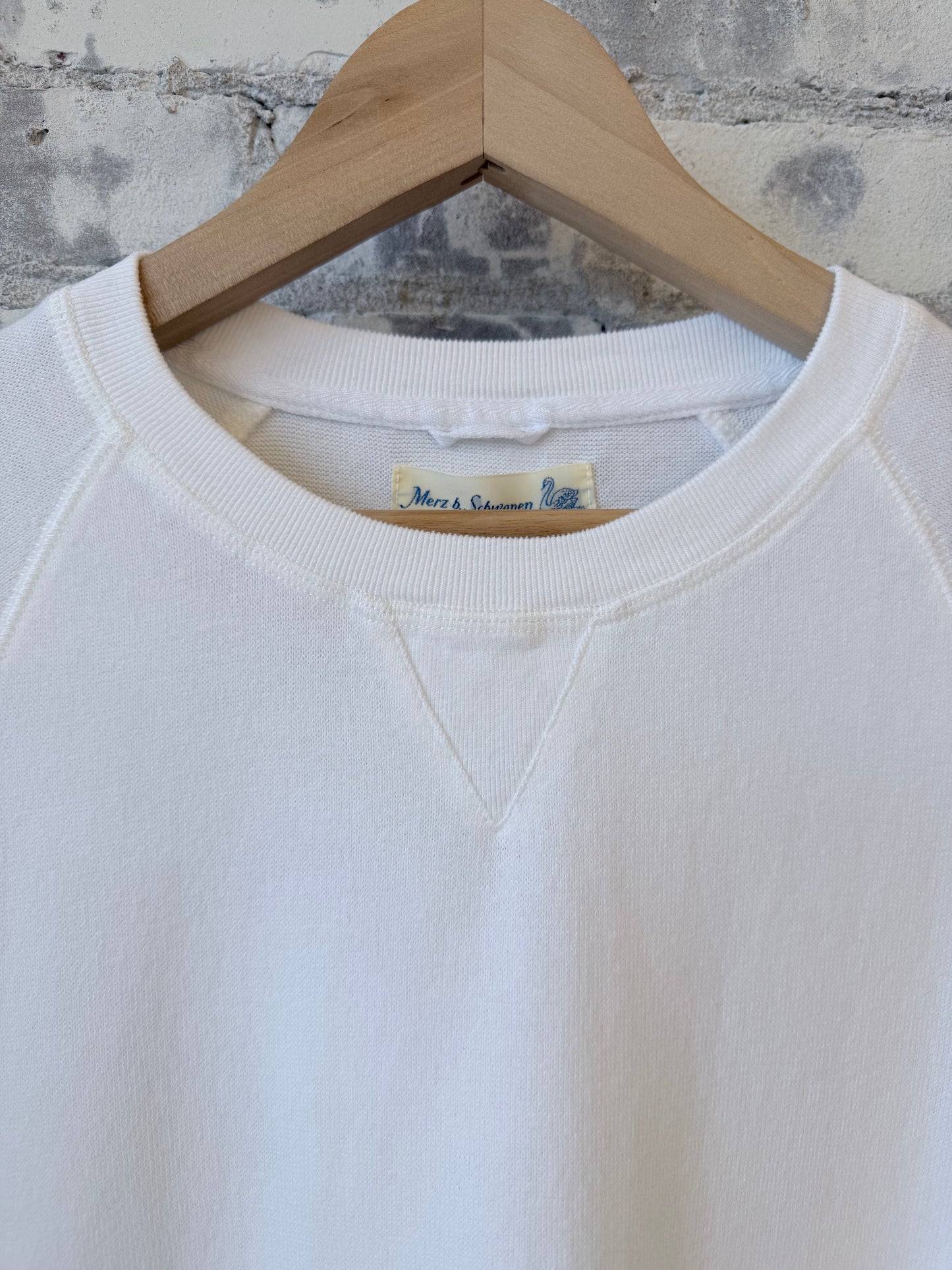 Lightweight Raglan Sweatshirt - White - DUNE + SALT
