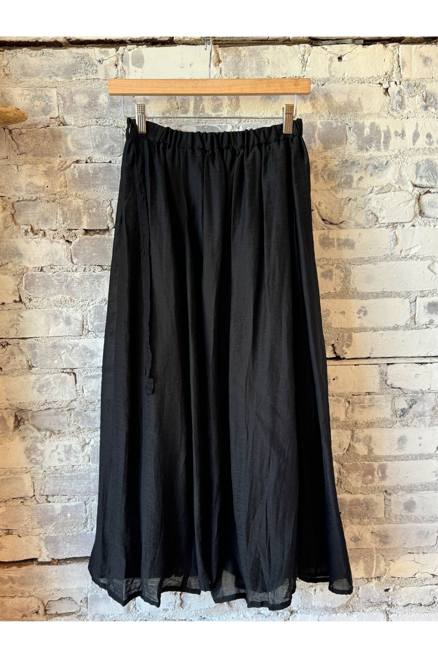 Crinkle Lyocell Long Skirt - Black - DUNE + SALT