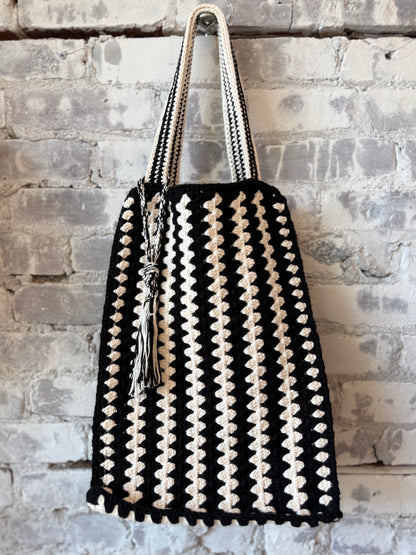 ELEVEN SIX Vera Crochet Tote Bag - Ivory/Black Combo Gray