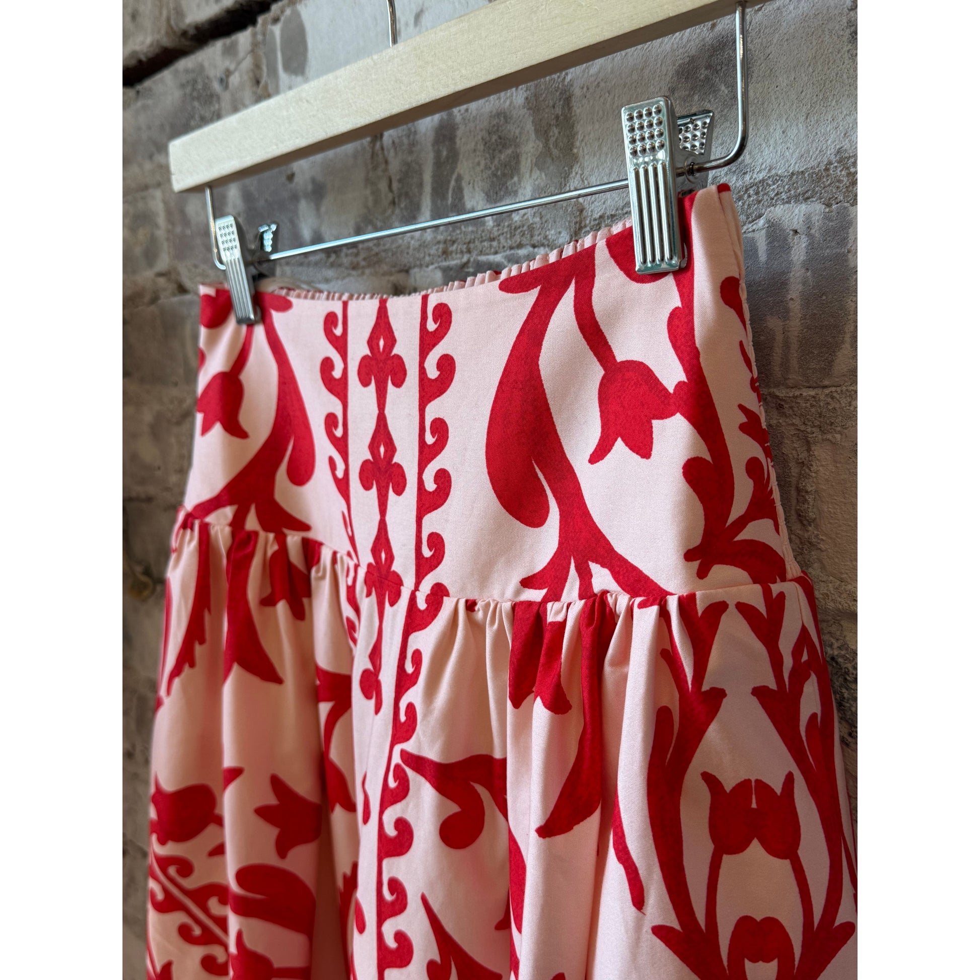 Cartolina Georgia Skirt in Faraway Print - Poppy Dim Gray