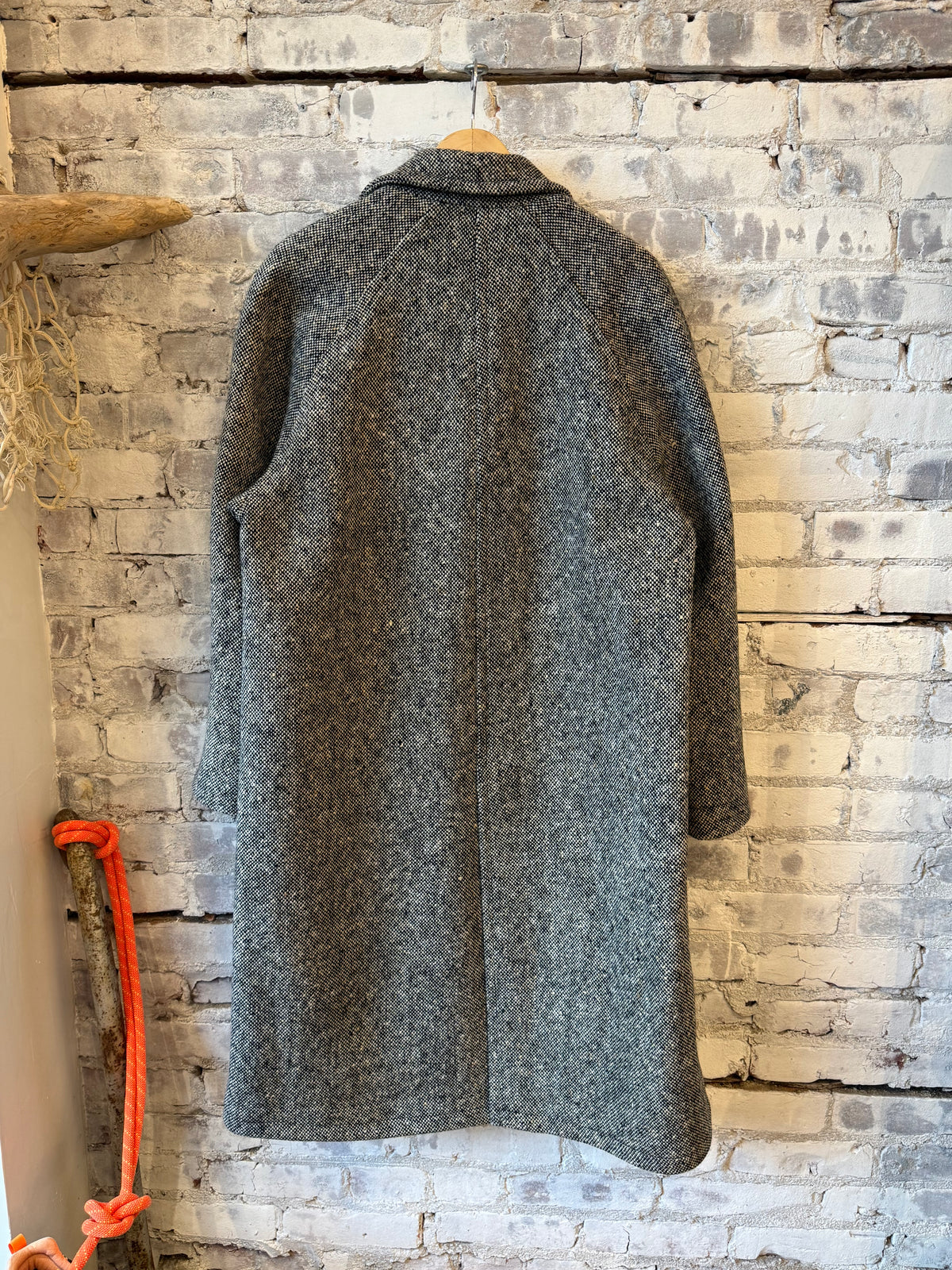 Raglan Wool Overcoat - Black/Cream Slub Donegal