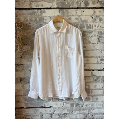 White men's woven shirt by Hartford Men's, featuring a classic button-up design and textured fabric.