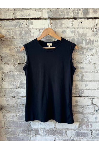 Muscle Tank - Black - DUNE + SALT