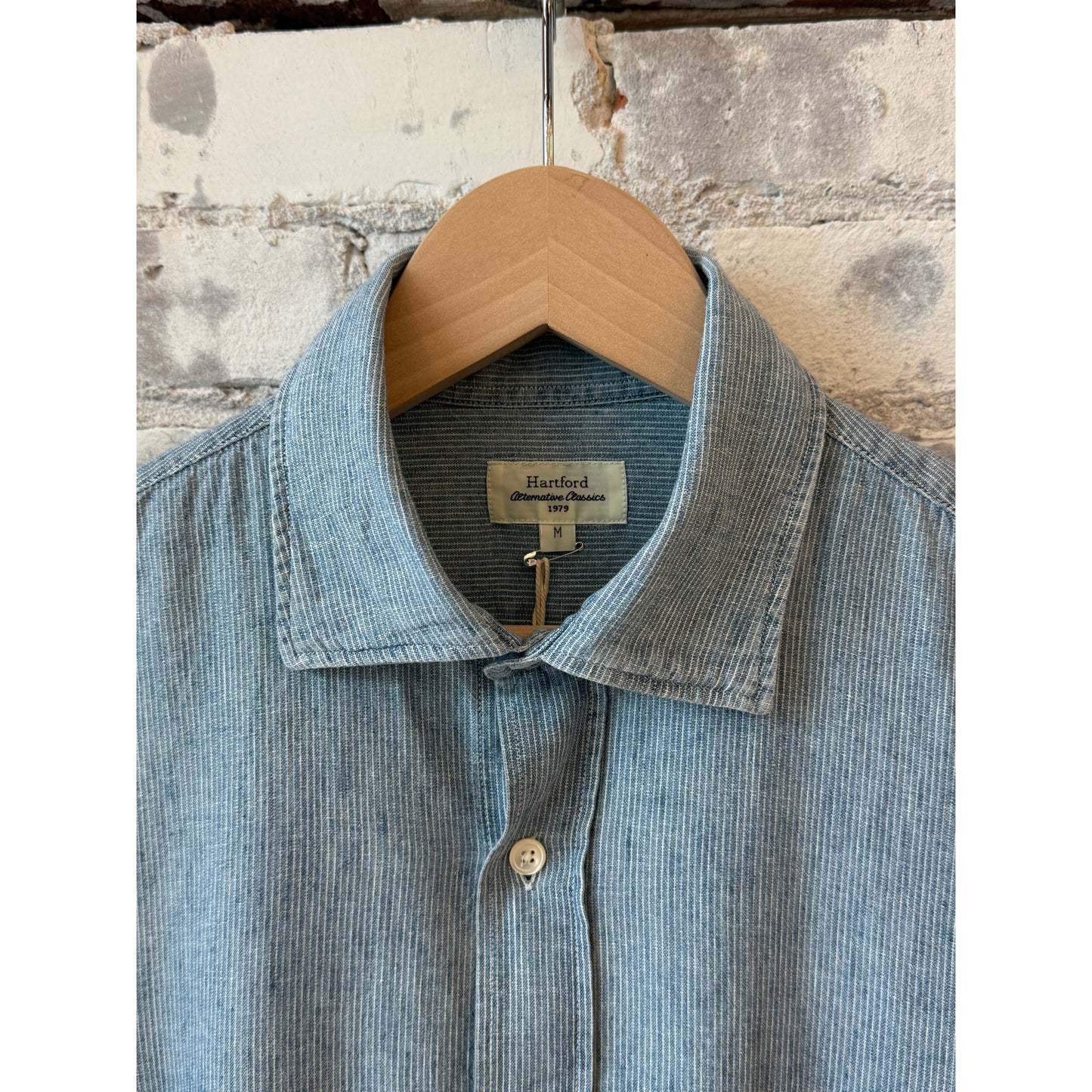 Men's Paul Woven Yarn Dyed Shirt in Light Hairline Indigo Stripe by Hartford Men's, featuring woven fabric and casual style.