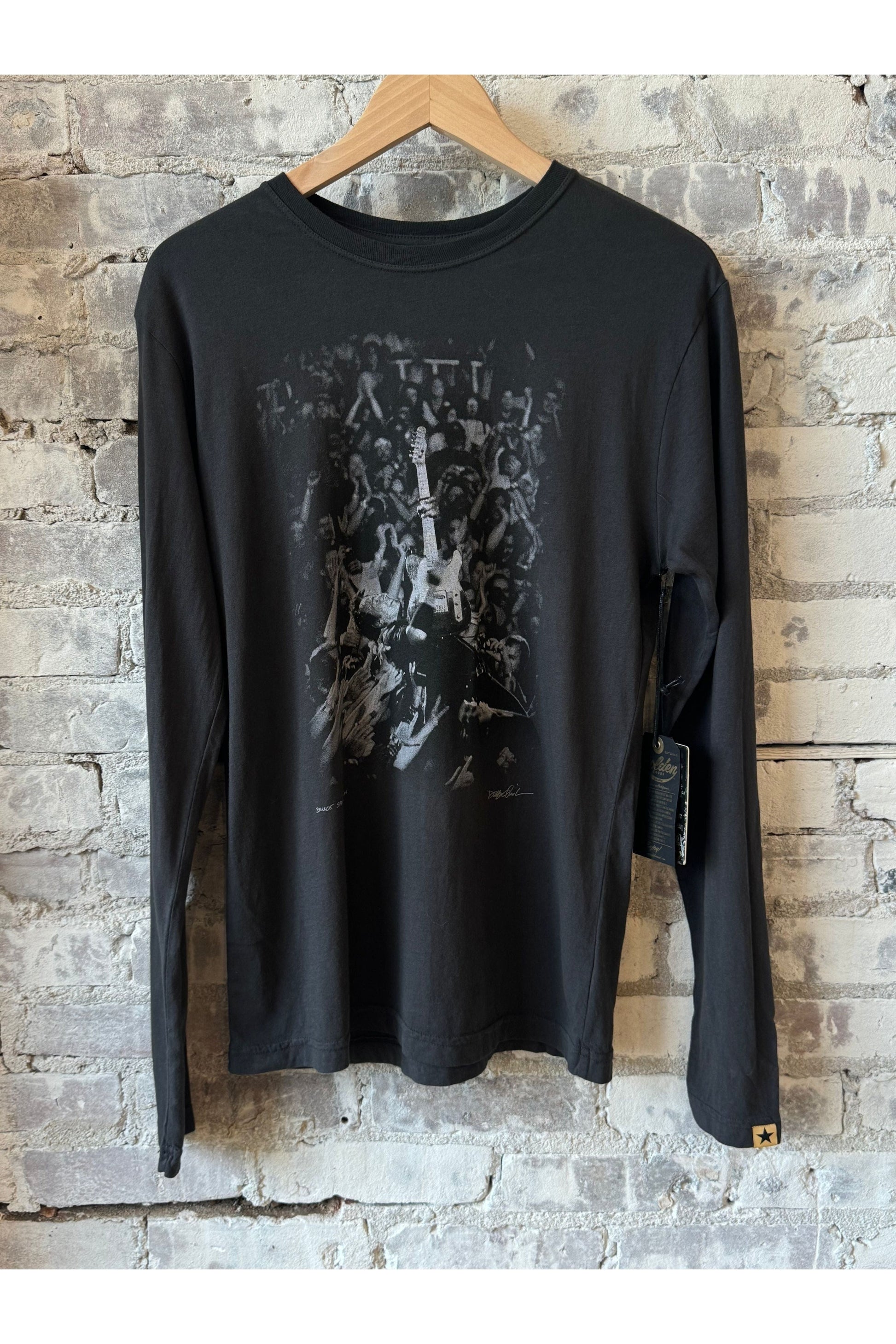 "Bruce Crowd" LS Tee - Faded Black - DUNE + SALT