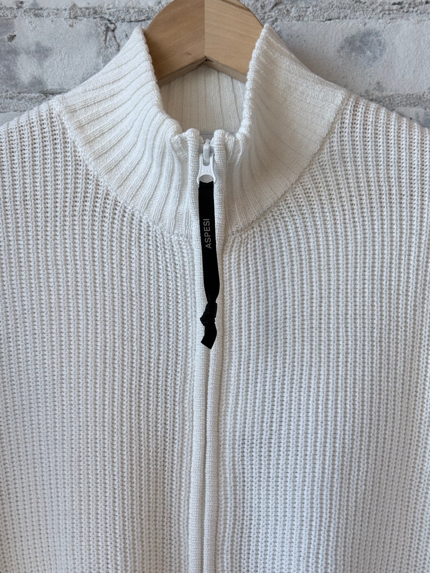 Cotton-Yarn Zip Up Sweater - White - DUNE + SALT
