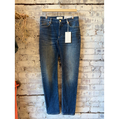 Closed Men's Unity Slim Jean – Mid Blue Gray