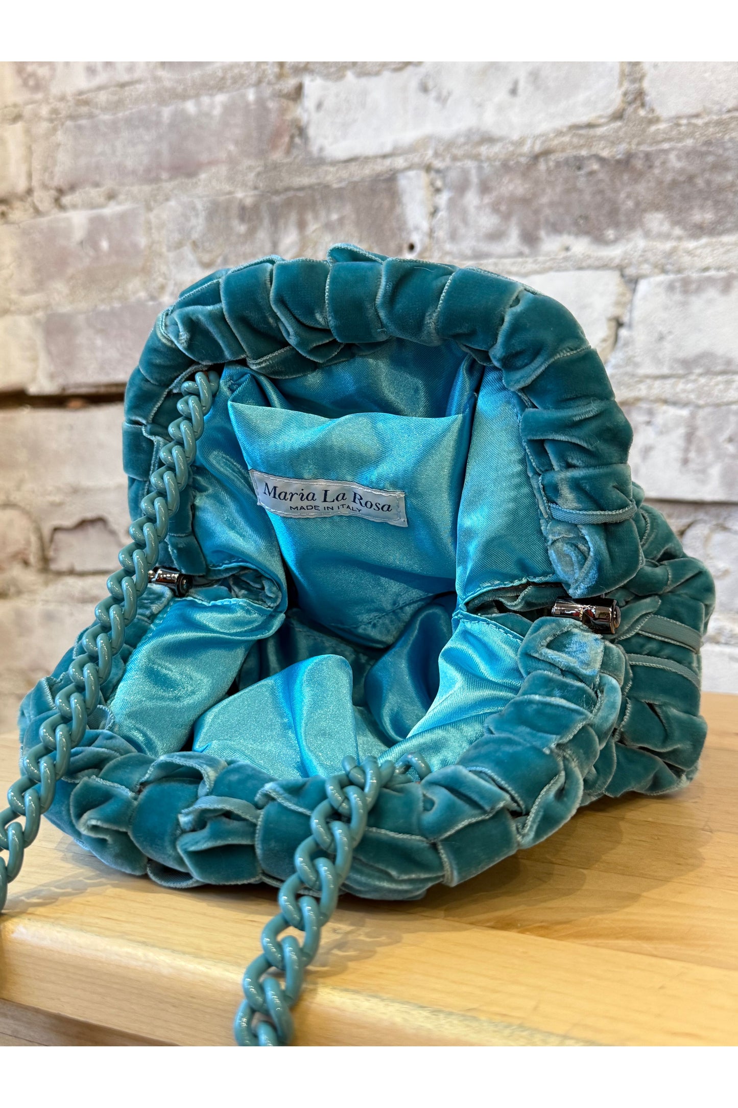 Velvet Mini Game Clutch - Ceruleo