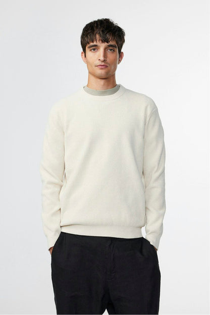Danny Lightweight Sweater - Ecru - DUNE + SALT