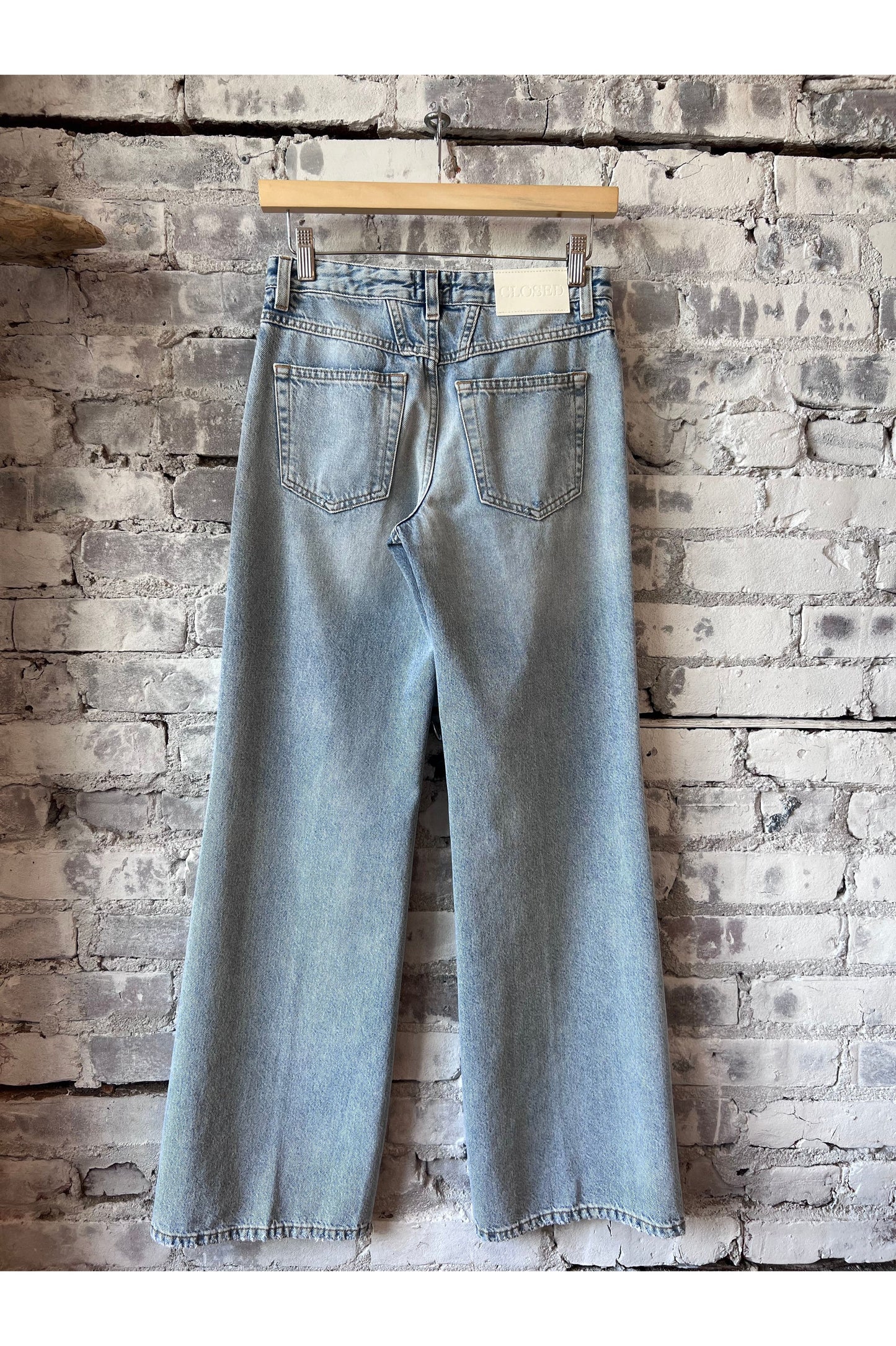 Gillan Straight Jean - Light Blue - DUNE + SALT