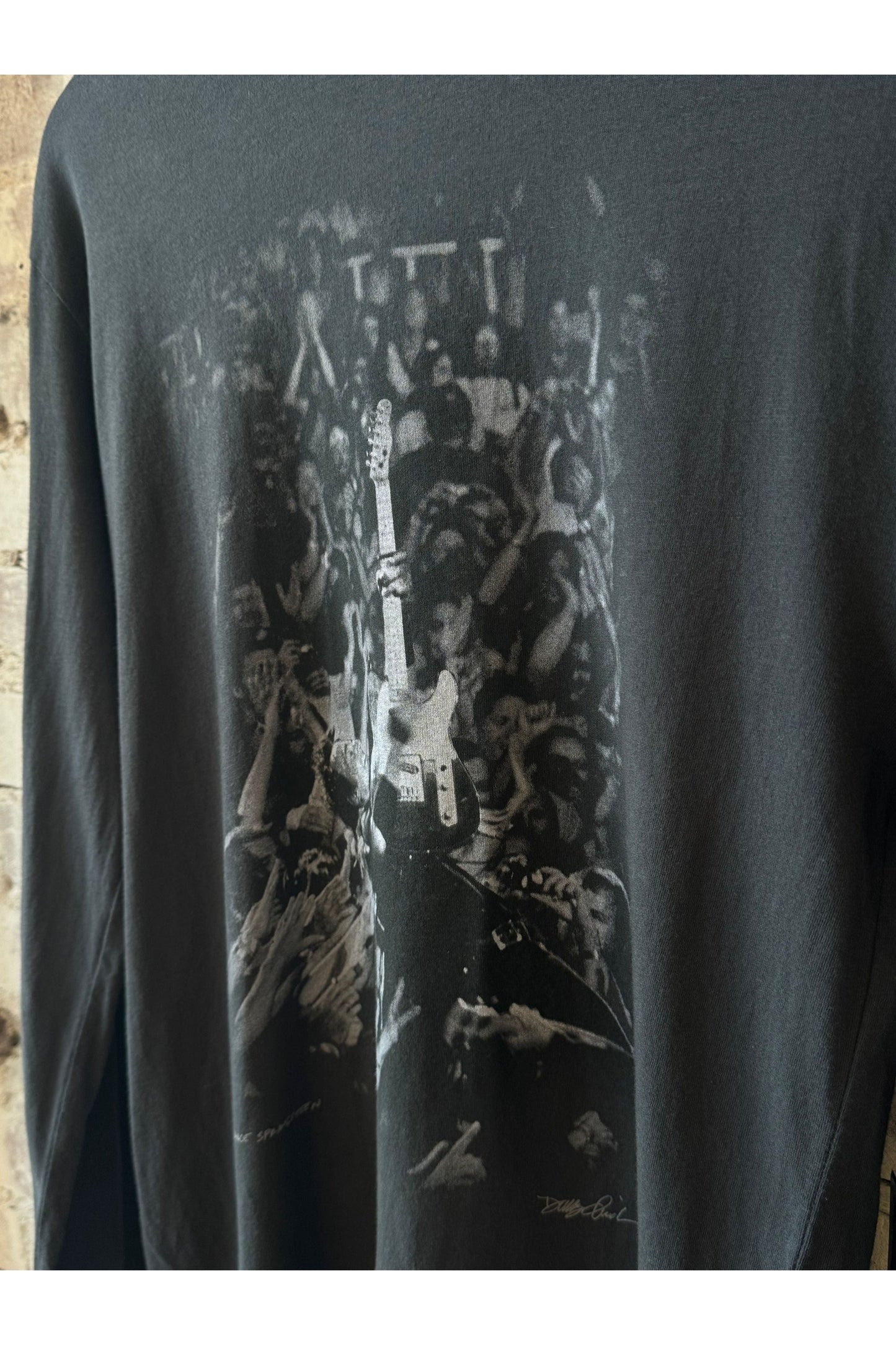 "Bruce Crowd" LS Tee - Faded Black - DUNE + SALT