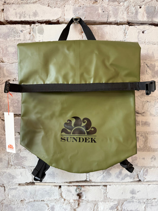 Sundek 20-Liter Water-Resistant Technical Backpack - Dark Green Dim Gray