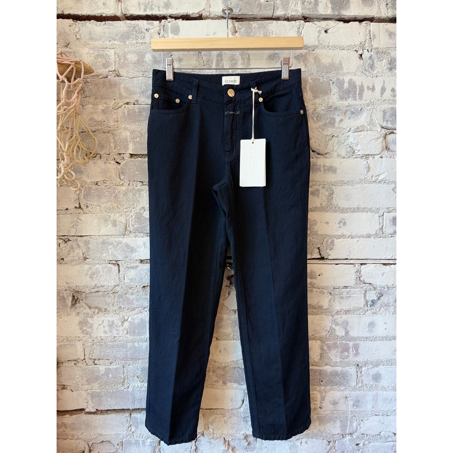 Women's Milo Straight Pants in Dark Night by Closed, featuring a sleek fit and dark denim fabric.