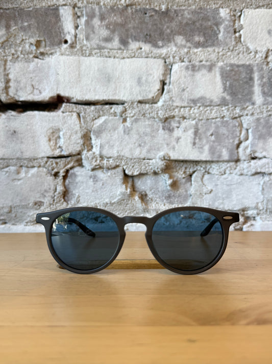 Men's Barton Perreira Banks sunglasses with matte dusk and marine frames, featuring sleek design and polarized lenses.