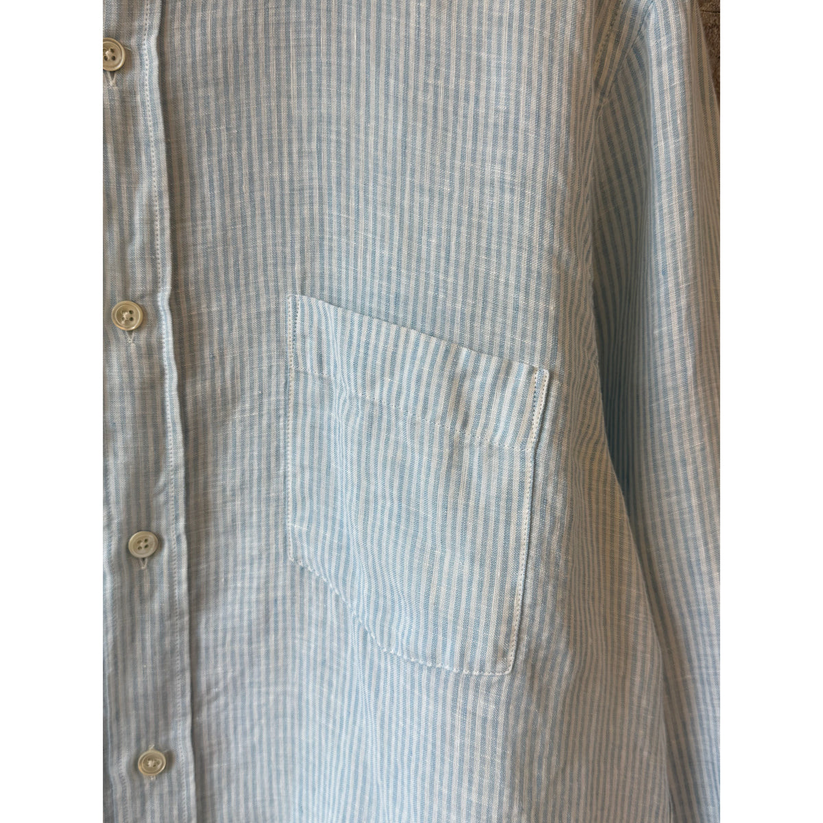 Men's Paul Woven Shirt by Hartford Men in sky blue and white, featuring a stylish woven fabric and classic collar design.