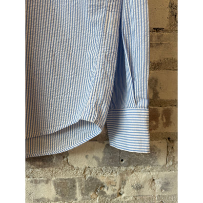 Men's Paul Woven Seersucker Shirt in sky blue and white, Hartford Men's casual button-up with woven seersucker fabric.