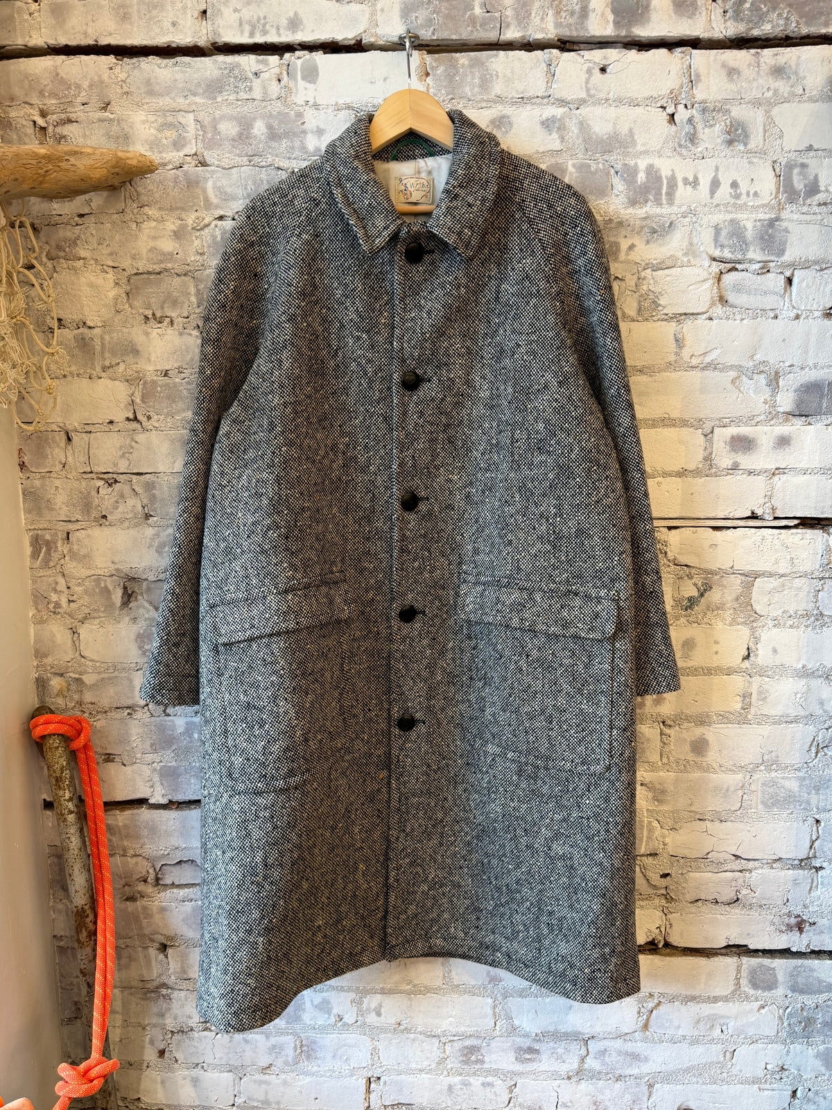 Raglan Wool Overcoat - Black/Cream Slub Donegal