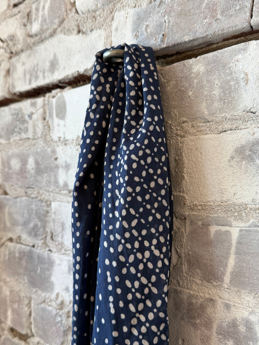 Hartford Women's Scarf Dots Woven Scarf - Indigo Dark Gray