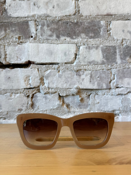 Women's Barton Perreira Kateri sunglasses in Camel with Smokey Topaz lenses, stylish eyewear with a sophisticated design.