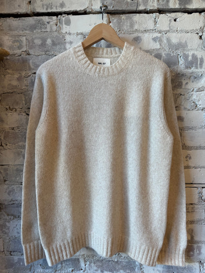 Men's Lee wool blend sweater in ivory, NN07 brand, featuring a cozy knit design and classic fit.